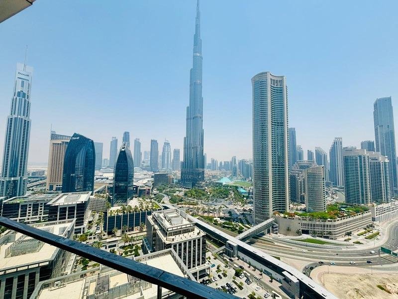 Spacious 2BHK | Burj Khalifa View | Short Term